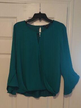 41 Hawthorn Emerald Green Wrap-Front Flowy Blouse With Bell Sleeves